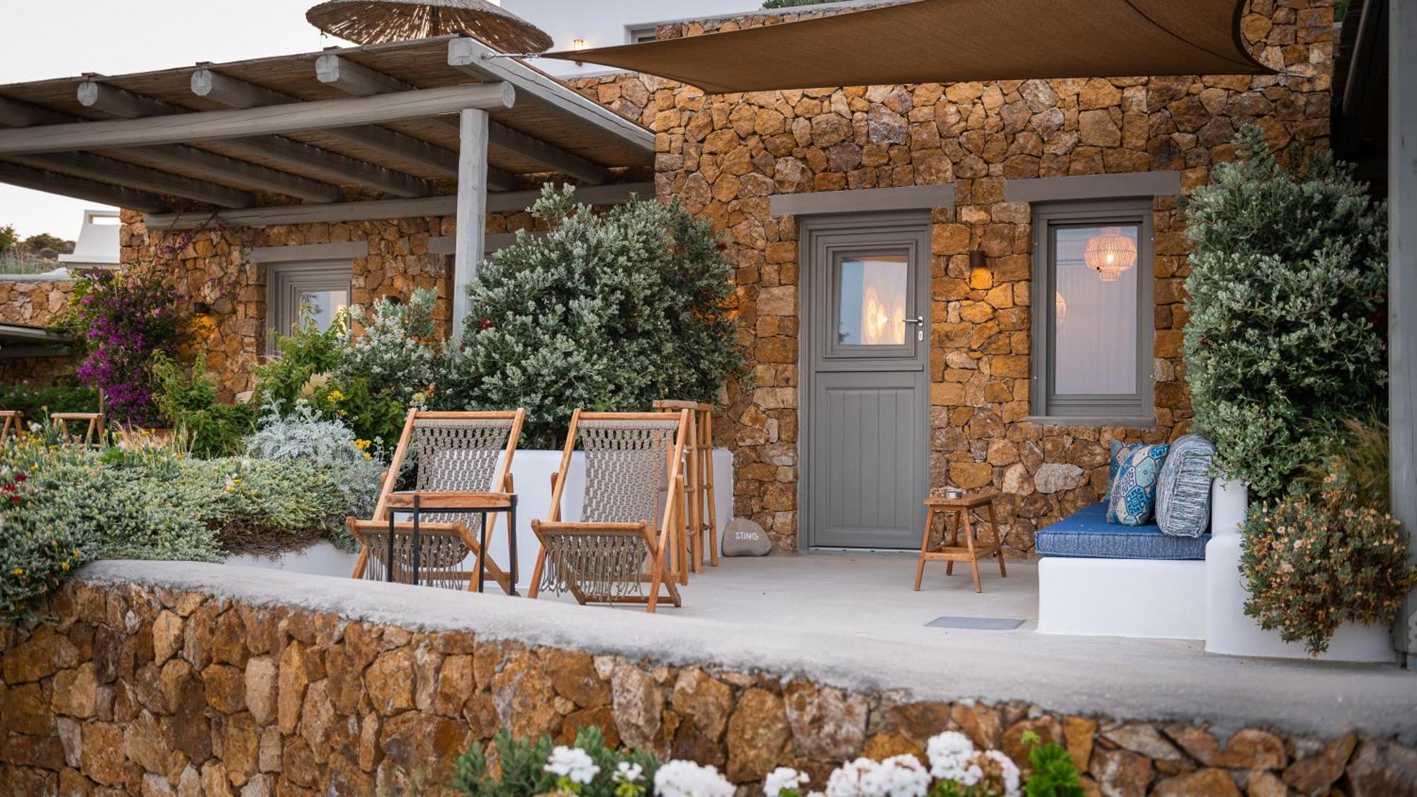 Ypseli Anafi'S Hive Hotel Exterior photo